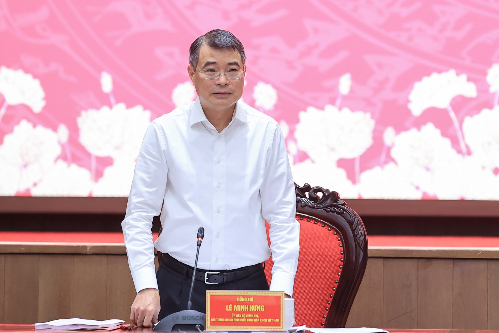 Thủ tướng Lê Minh Hưng ghi nhận, biểu dương những nỗ lực, kết quả quan trọng mà Đảng bộ, chính quyền và nhân dân thành phố Hà Nội đạt được trong thời gian qua. Ảnh: VGP/Nhật Bắc img5942-17811784413991599005049.jpg