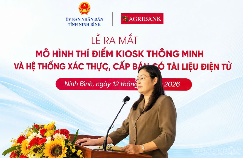Phó Chủ tịch UBND tỉnh Ninh Bình Hà Lan Anh phát biểu tại lễ ra mắt. clo_br_mo-hinh-2.jpg