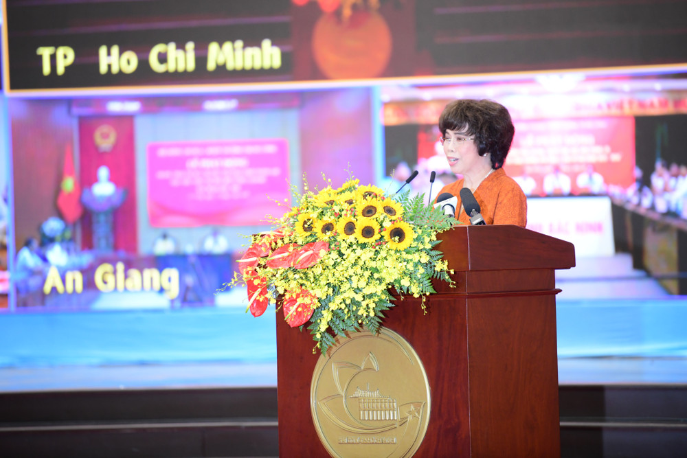 ahld-thai-huong-1-anh-dung-luong-lon.jpg