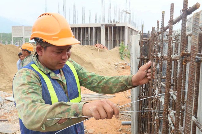 Tăng tốc hoàn thiện 4 trường nội trú liên cấp tại các xã biên giới Quảng Ngãi