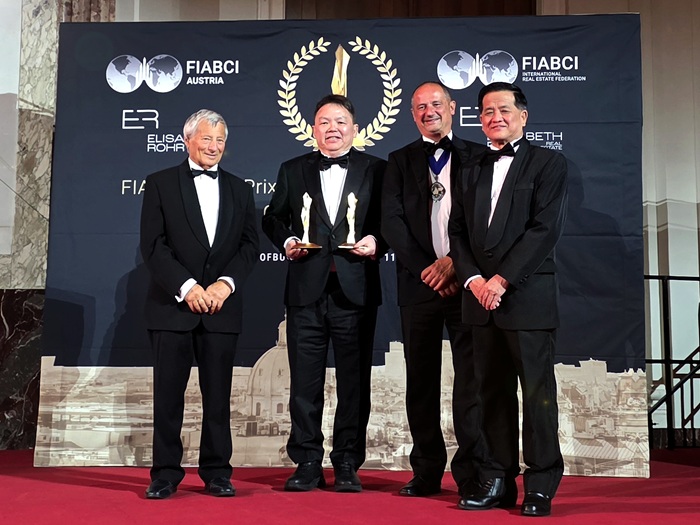 Ông Datuk Joseph Lau, Tổng Giám đốc Điều hành ParkCity Group, tại lễ trao giải. Ảnh: ParkCity Hanoi