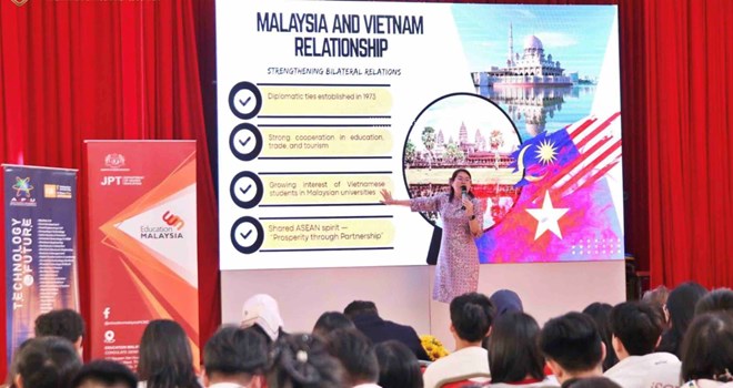 Chuyển đổi số, mở rộng hợp tác quốc tế trong giáo dục ở Khánh Hòa