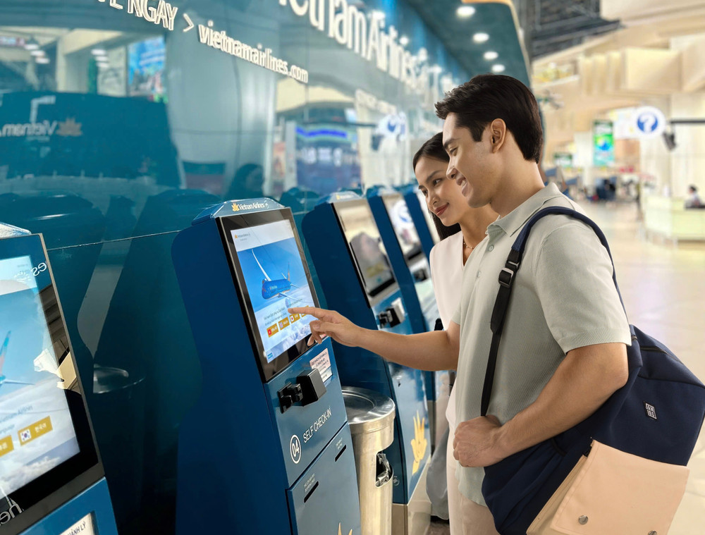 1-vietnam-airlines-group-khuyen-nghi-hanh-khach-chu-dong-lam-thu-tuc-truc-tuyen-truoc-chuyen-bay.jpg