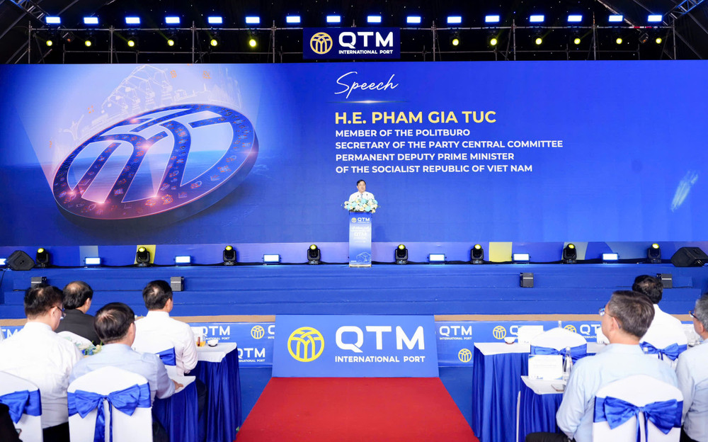 Chương trình có sự tham dự của ông Phạm Gia Túc – Uỷ viên bộ chính trị, Bí thư Trung ương Đảng, Phó Thủ tướng thường trực chính phủ hinh-1-cang-quoc-te.jpg