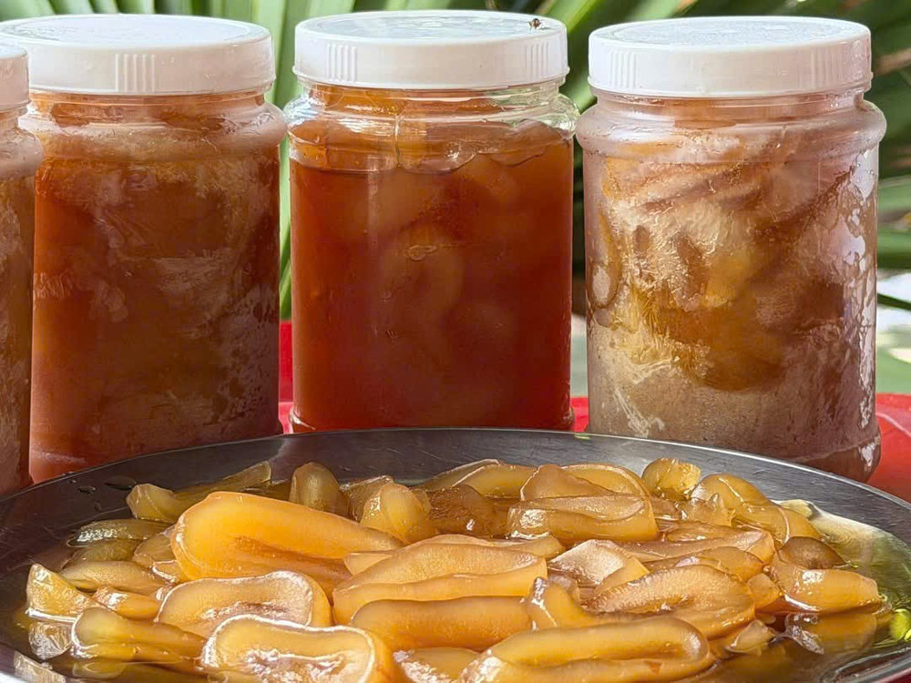 Bánh bò thốt nốt cùng với thốt nốt rim một trong những đặc sản trứ danh của vùng đất An Giang (Ảnh:Trí Trần) Bánh bò thốt nốt cùng với thốt nốt rim một trong những đặc sản trứ danh của vùng đất An Giang (Ảnh:Trí Trần)