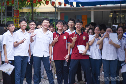 Điểm học bạ 'vượt' điểm thi tới 3 điểm, Bộ Giáo dục và Đào tạo yêu cầu theo bách phân vị, cấm quy đổi kiểu 'bắc cầu'