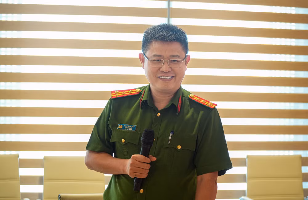 Đại tá Phạm Minh Tiến, Phó Bí thư Đảng ủy, Phó Giám đốc Trung tâm Dữ liệu quốc gia phát biểu tại sự kiện word-0jbrvr-3.png
