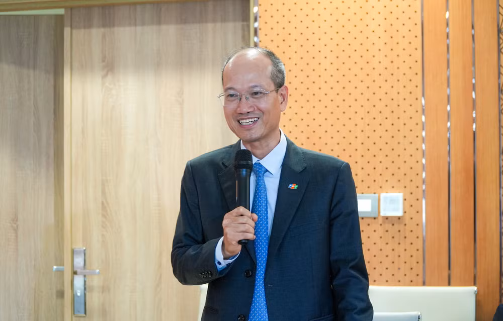 Ông Nguyễn Thế Phương, Phó Tổng Giám đốc Tập đoàn FPT phát biểu tại sự kiện word-0jbrvr-4.png