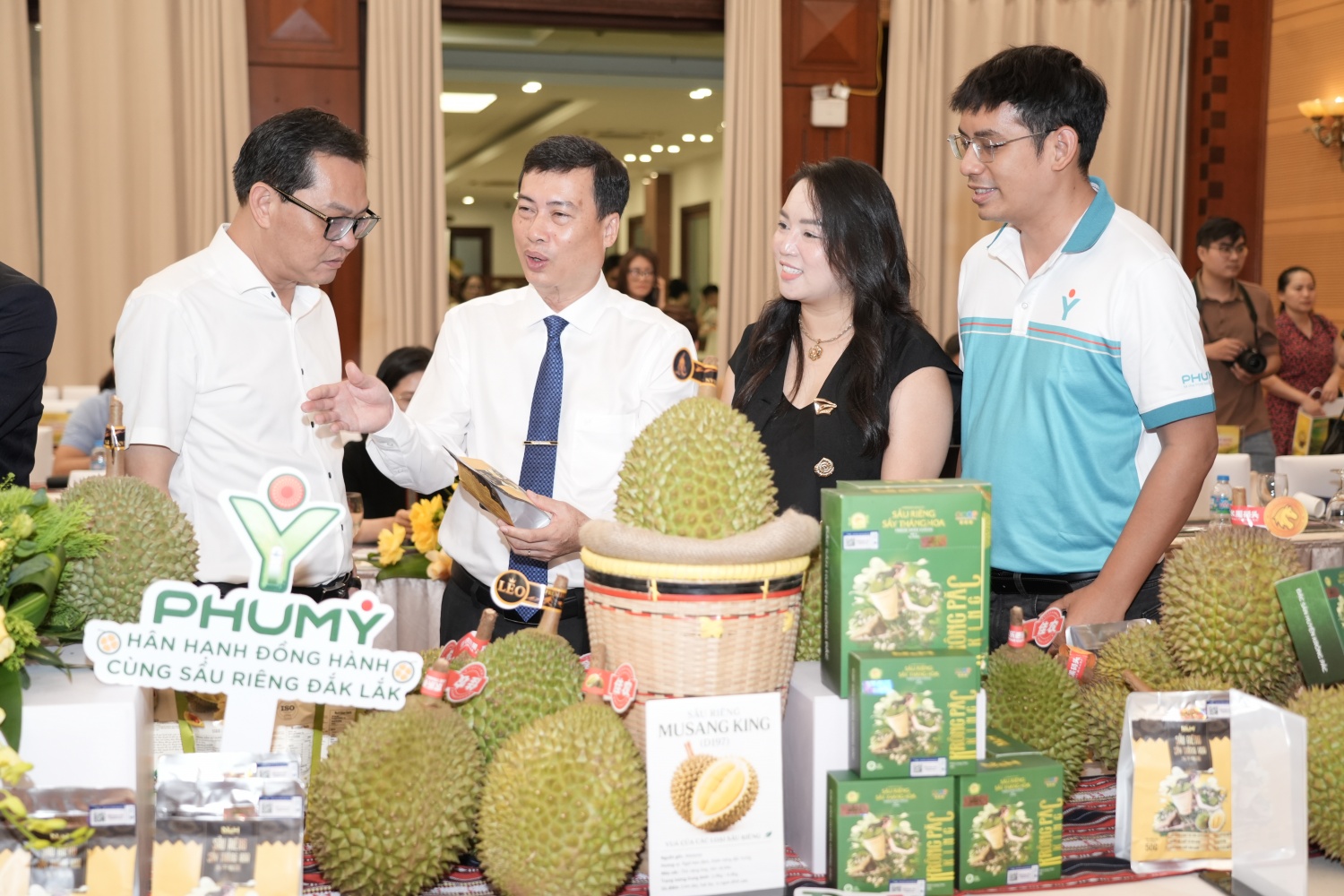 [Chùm ảnh] PVFCCo - Phú Mỹ đồng hành cùng Lễ hội Sầu riêng 2026