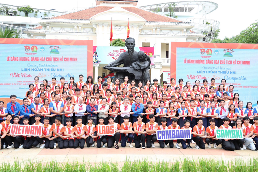 Khai mạc Liên hoan Thiếu nhi ba nước Việt Nam - Lào - Campuchia lần thứ 8