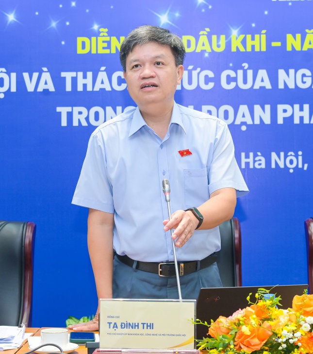 Mở không gian phát triển mới cho Petrovietnam
