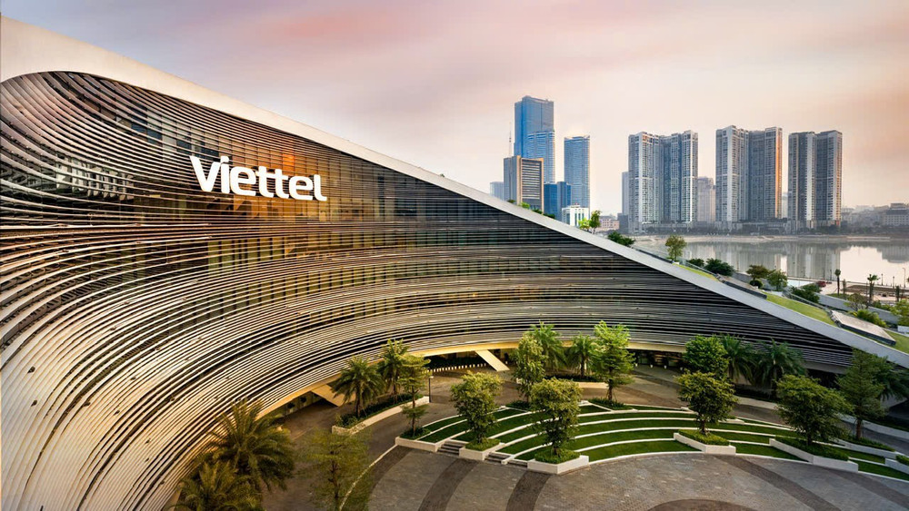 Viettel ghi nhận doanh thu hơn 220.000 tỷ đồng trong năm 2025, nộp ngân sách 42.290 tỷ đồng. viettel-ghi-nhan-doanh-thu-hon-220000-ty-dong-trong-nam-2025-nop-ngan-sach-42290-ty-dong.jpg