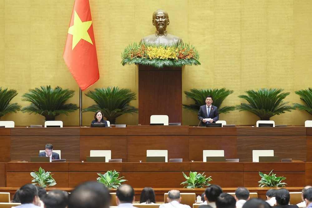 Phó Chủ tịch Quốc hội Nguyễn Hồng Diên điều hành phiên họp sáng 7/8/2026. Ảnh: Doãn Tấn/TTXVN quoc-hoi-ngay-7-8.jpg