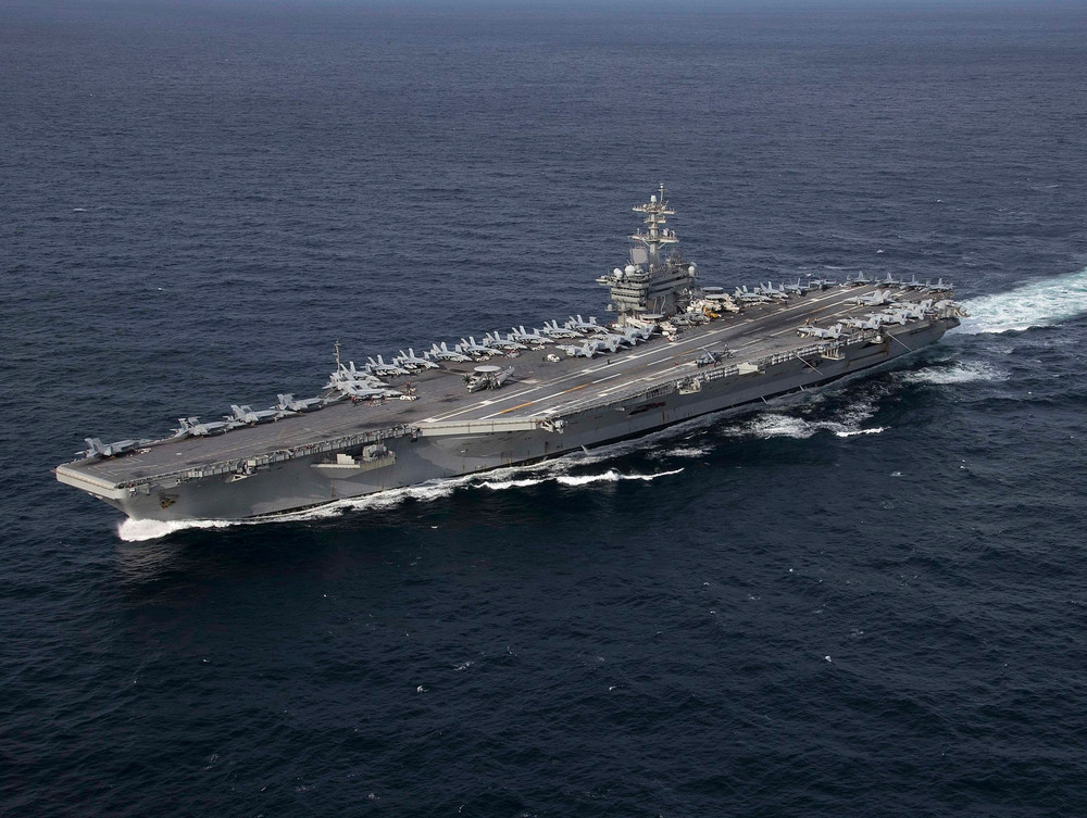 1920px-uss_abraham_lincoln_-cvn-72-_underway_in_the_atlantic_ocean_on_30_january_2019_-190130-n-pw716-1312-.jpg