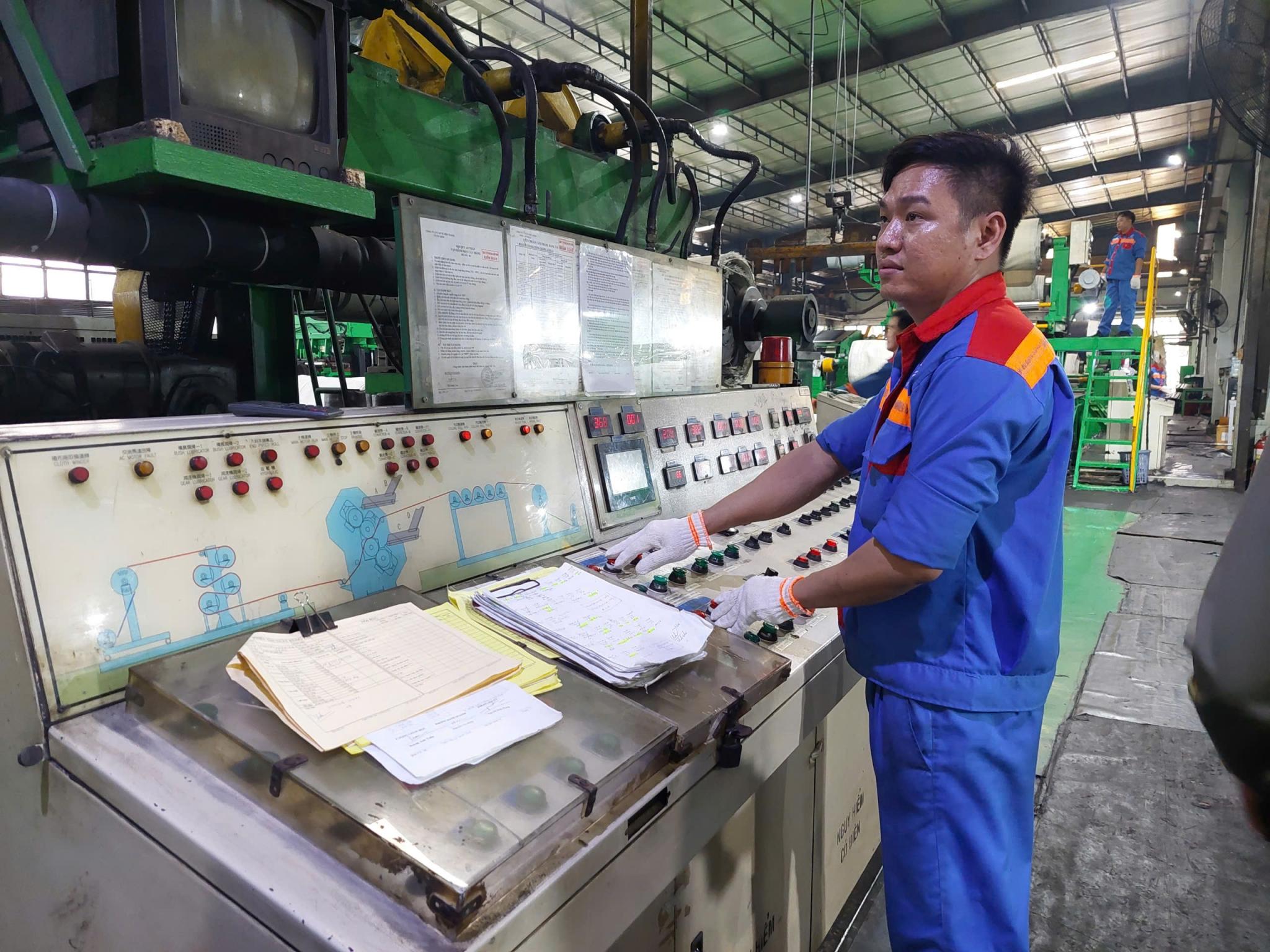 Giảm thuế tiếp sức cho hộ kinh doanh và doanh nghiệp, hỗ trợ mục tiêu tăng trưởng kinh tế