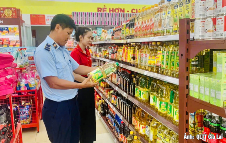 Lực lượng chức năng tăng cường công tác nắm tình hình, kiểm tra, kiểm soát thị trường.