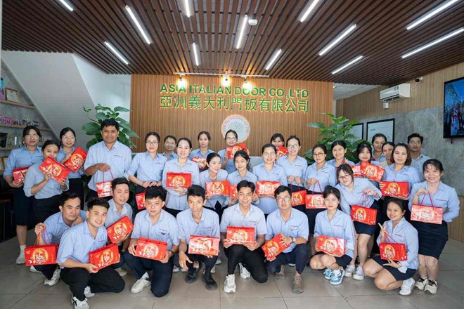 CĐCS ở TPHCM tặng 1.400 phần bánh trung thu cho đoàn viên, người lao động