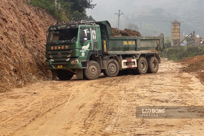 Lào Cai chi 12 tỉ đồng làm đường lên thôn Đoàn Kết