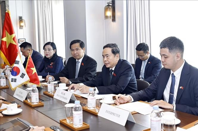 Chủ tịch Quốc hội Trần Thanh Mẫn phát biểu tại cuộc tiếp Chủ tịch Nhóm Nghị sĩ Hữu nghị Hàn Quốc - Việt Nam Moon Jin-seok. Ảnh: Doãn Tấn/TTXVN Chủ tịch Quốc hội Trần Thanh Mẫn phát biểu tại cuộc tiếp Chủ tịch Nhóm Nghị sĩ Hữu nghị Hàn Quốc - Việt Nam Moon Jin-seok. Ảnh: Doãn Tấn/TTXVN