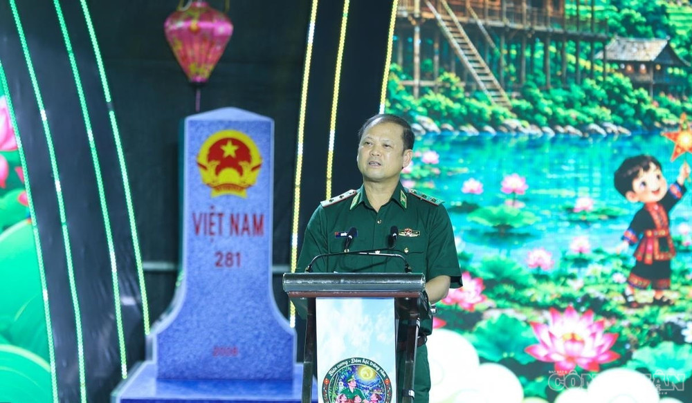 Trung tướng Nguyễn Anh Tuấn, Chính ủy Bộ đội Biên phòng phát biểu tại chương trình “Biên cương - Đêm hội trăng rằm” năm 2026. clo_br_24.jpg