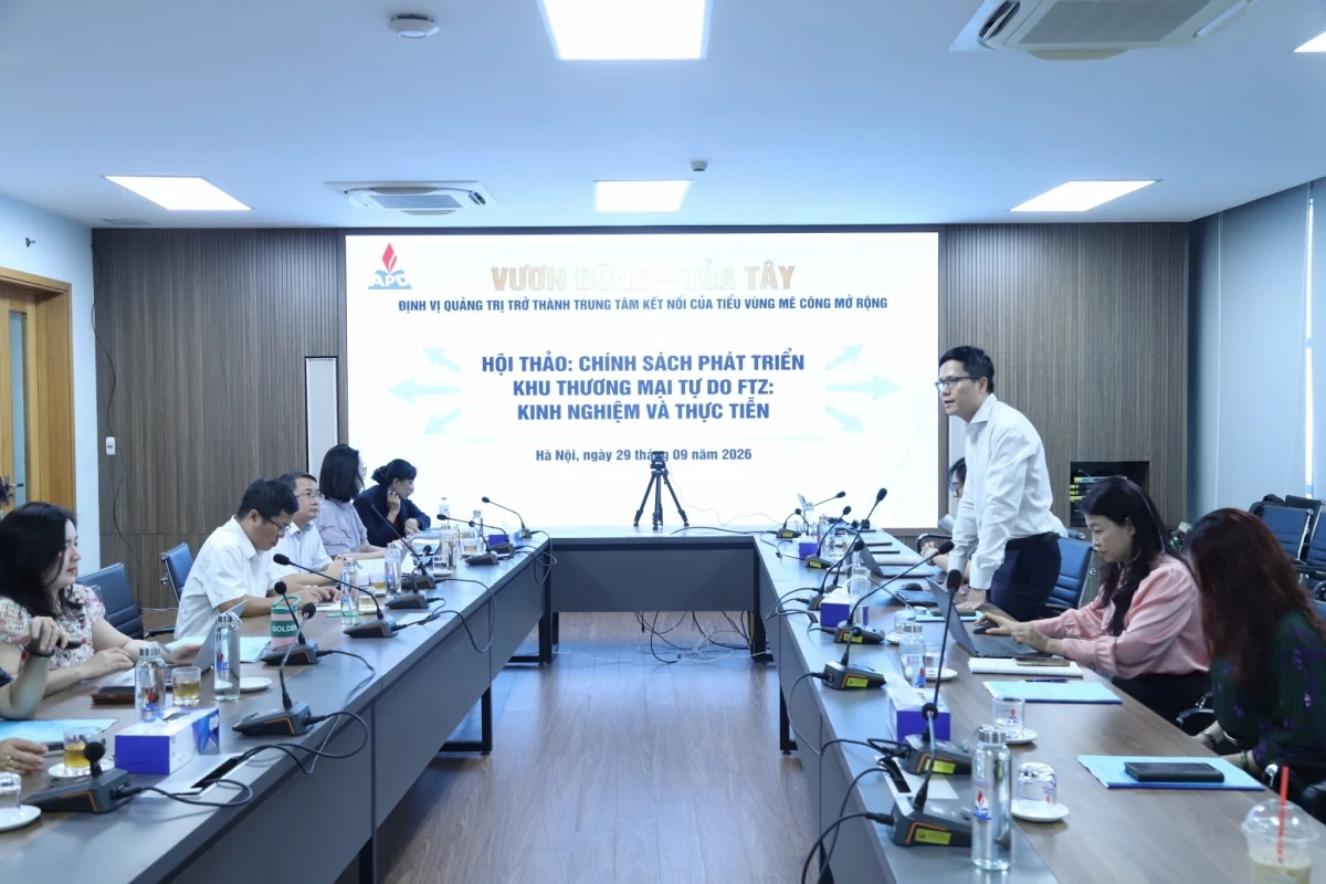 khu thương mại tự do