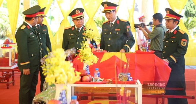 Trang trọng lễ truy điệu, an táng 30 hài cốt liệt sĩ ở Quảng Trị