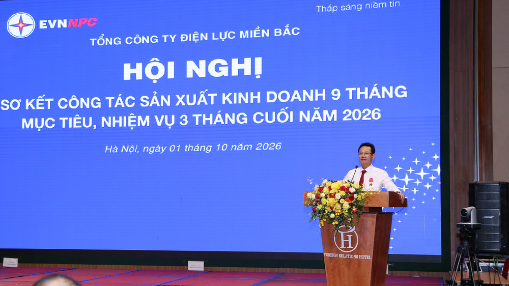 ong-nguyen-duc-thien-tgd-evnnpc-phat-bieu-ket-luan-hoi-nghi.jpg