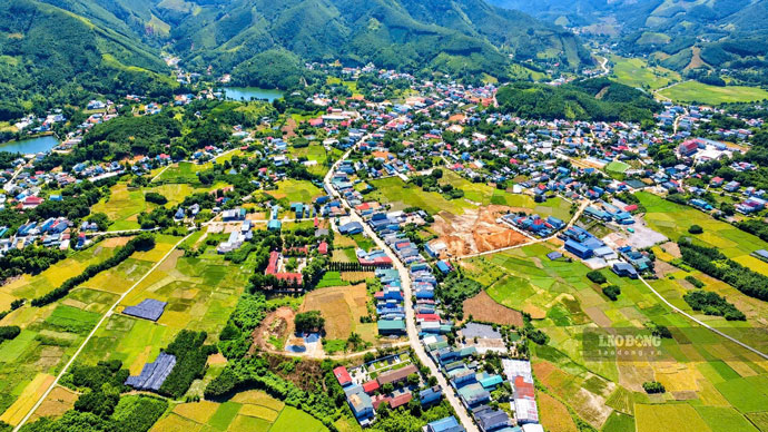 Tuyến đường dài khoảng 53km, điểm đầu tại nút giao IC14 trên cao tốc Nội Bài - Lào Cai, điểm cuối giao với quốc lộ 32
