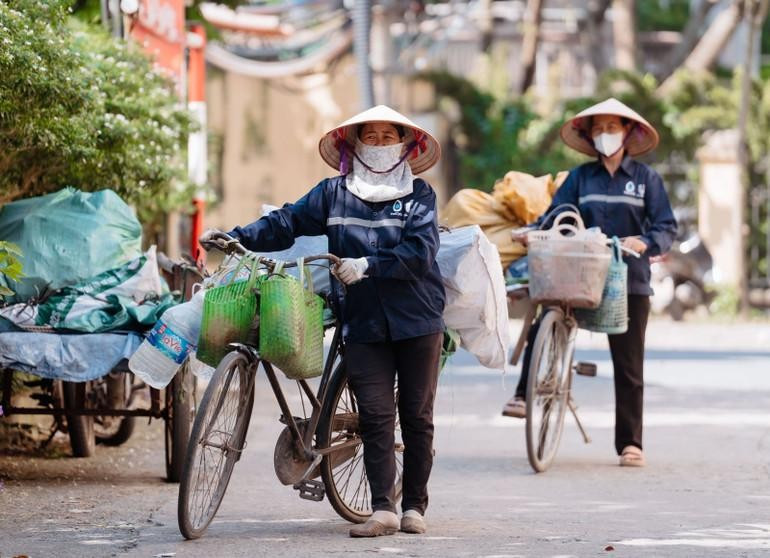 Qua nhiều thập kỷ, hoạt động thu gom, mua bán phế liệu ấy cũng góp phần hình thành mạng lưới thu hồi tài nguyên mà nền kinh tế tuần hoàn ngày nay vẫn đang cần đến.