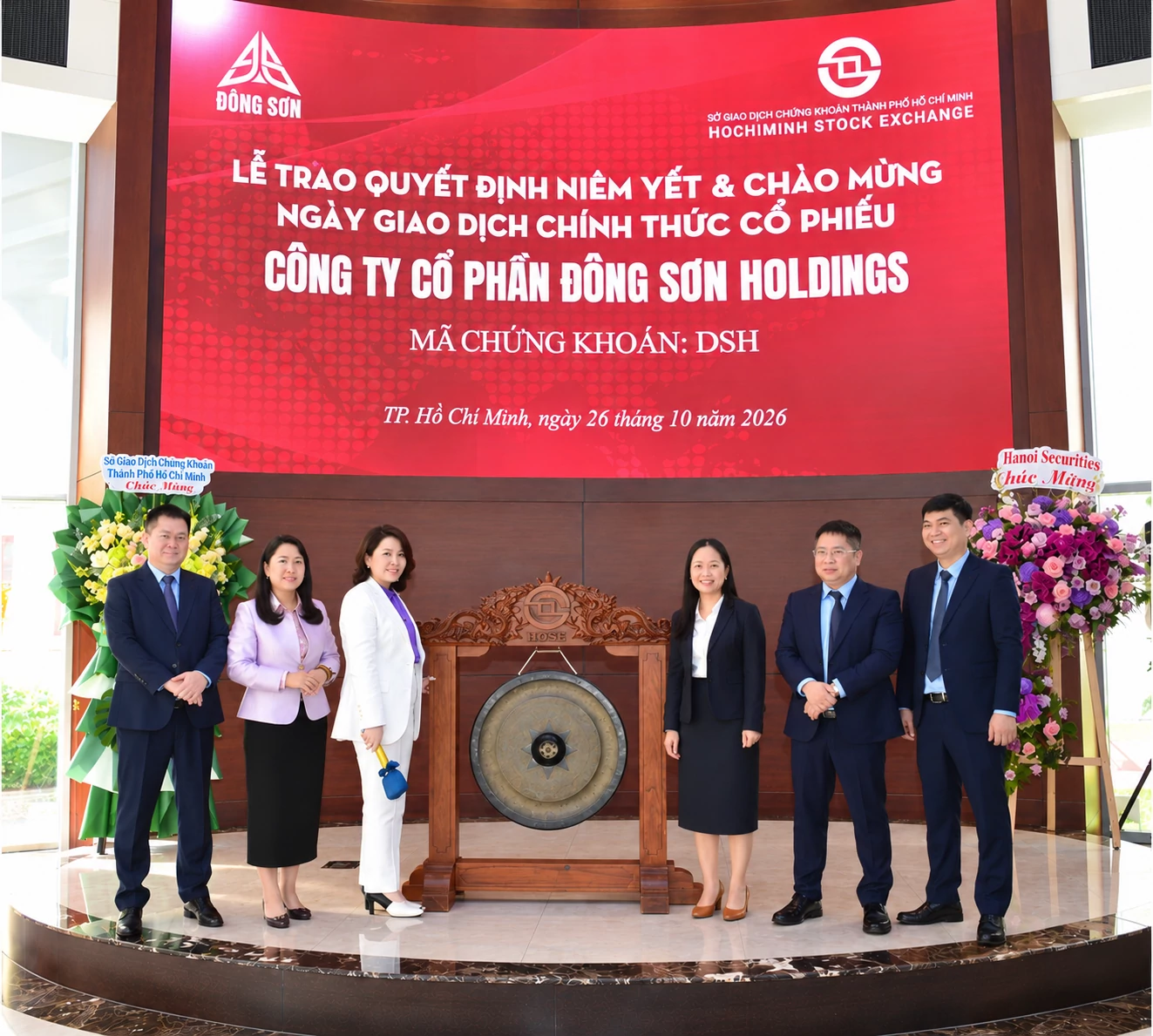 Cổ phiếu DSH của Công ty cổ phần Đông Sơn Holdings niêm yết trên HoSE Cổ phiếu DSH của Công ty cổ phần Đông Sơn Holdings niêm yết trên HoSE