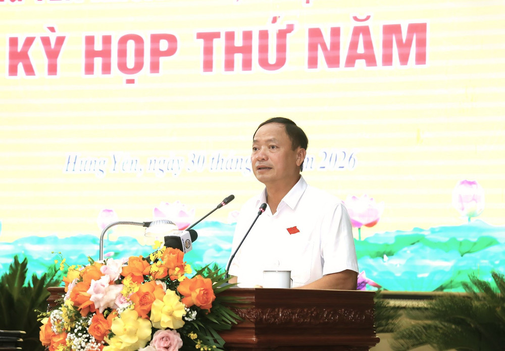 Ông Trần Quốc Văn, Phó Bí thư Tỉnh ủy, Chủ tịch HĐND tỉnh phát biểu bế mạc kỳ họp. Ảnh: hungyen.gov.vn b10e732cc6f741dd88ccfb9ec2aa586d.jpg